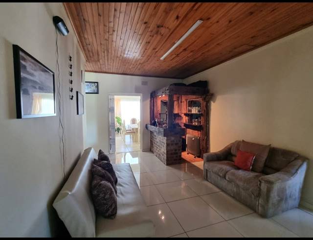 3 BEDROOM HOUSE FOR SALE IN ARCON PARK